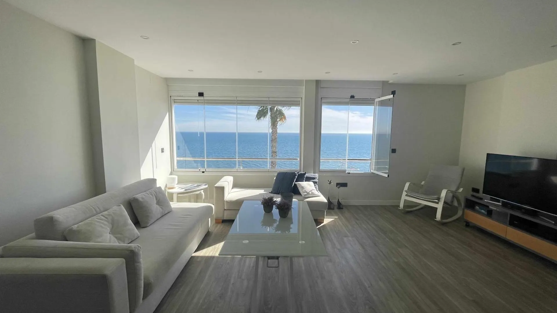 Apartmán Moderno Piso Mirando Al Mar Torremolinos 0*,
