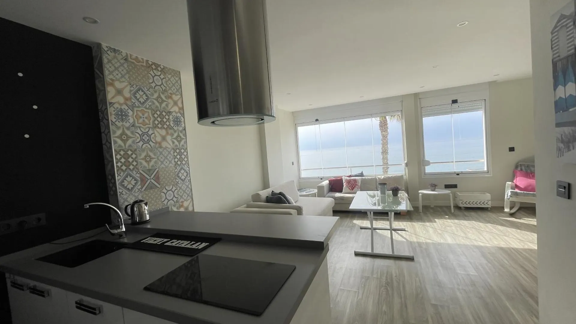 Moderno Piso Mirando Al Mar Apartment Torremolinos Spain
